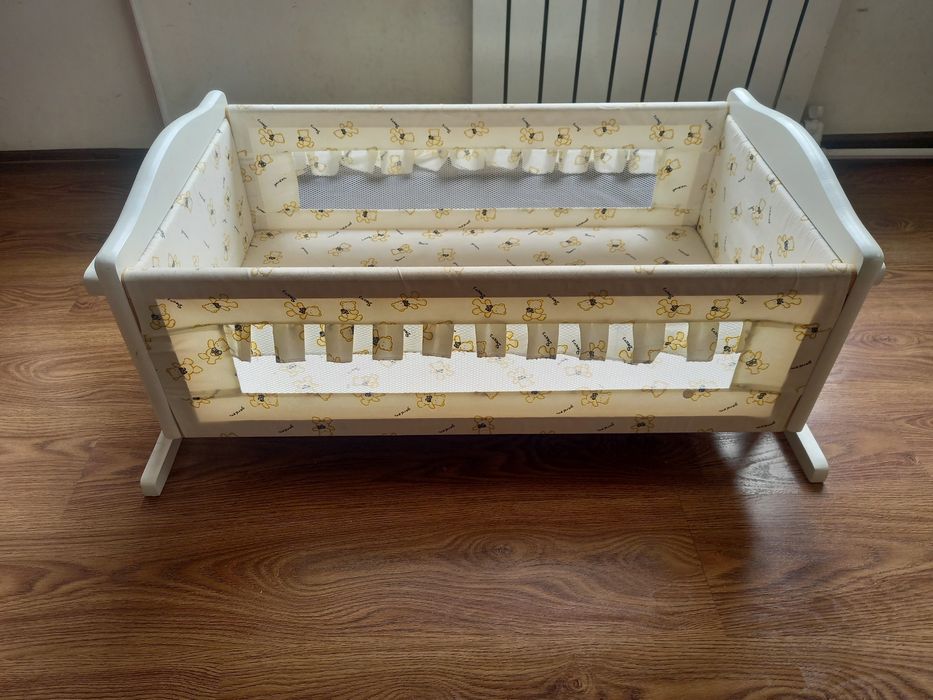 СРОЧНО СРОЧНО Lyulkali kravat sotiladi.

Продаётся кровать-люлька."