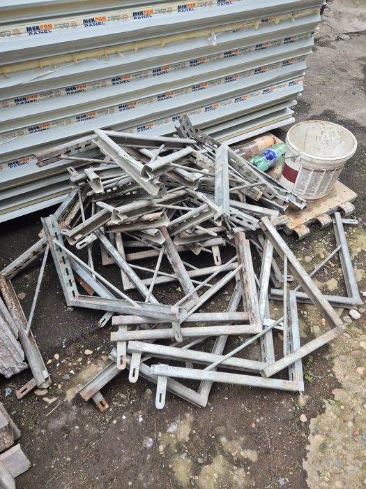 Vand sau Închiriez panouri pentru cofrat, schelă