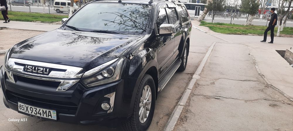ISUZU D.MAX irbes pikap 4×4 Arendaga beriladi uzoq mudat kunlik