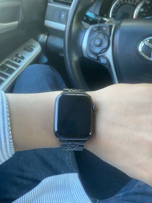 Продается apple watch se 44mm