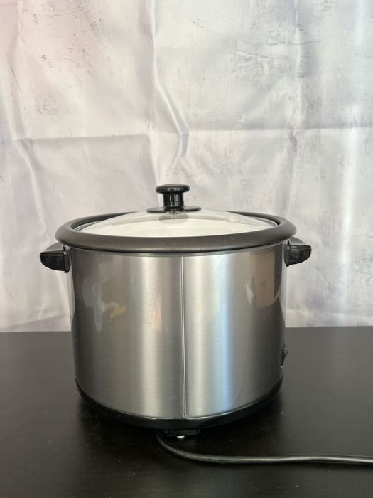 Уред за приготвяне на ориз Russell Hobbs - като нов
