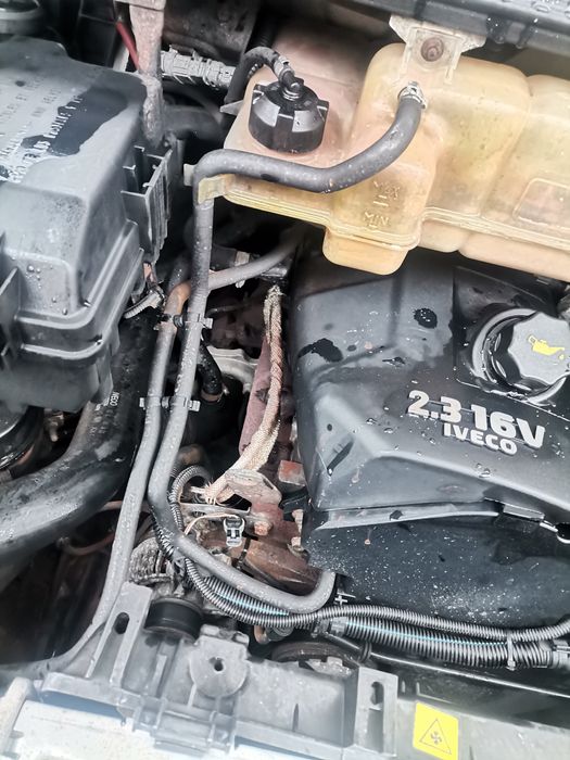 Ивеко дейли 2.3 35s12 Само на части
