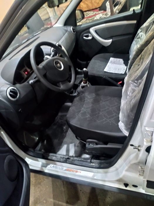 Лада Ларгус сотилади