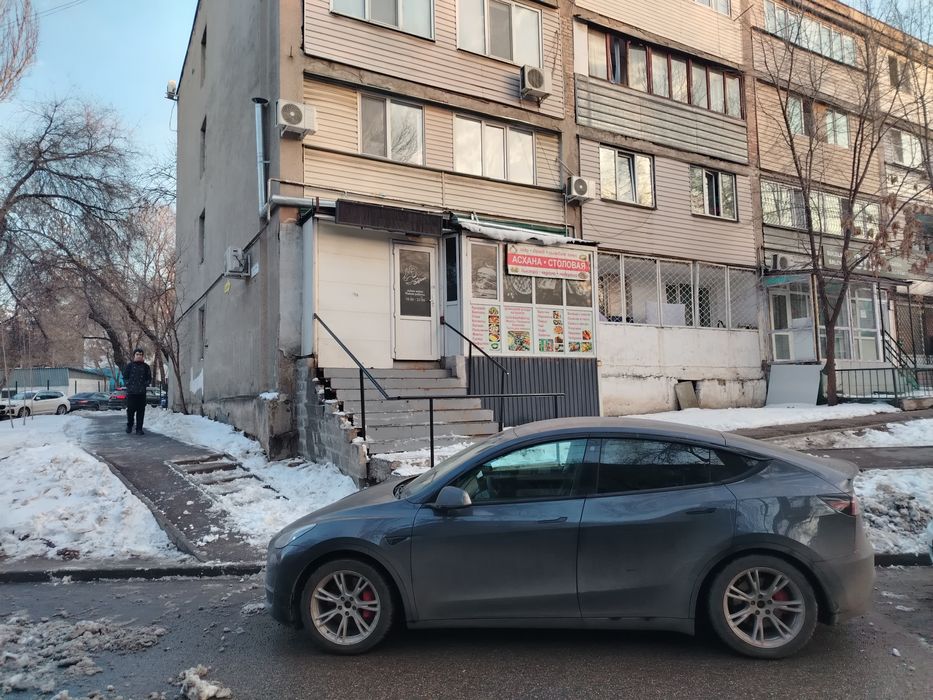 Сдам в аренду помещение под кулинарию фаст фуд.