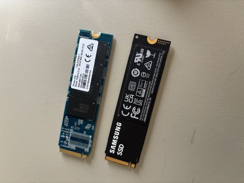 Vand SSD 1tb Nvme Samsung 980 Pro  si SSD 2 Tb Phison