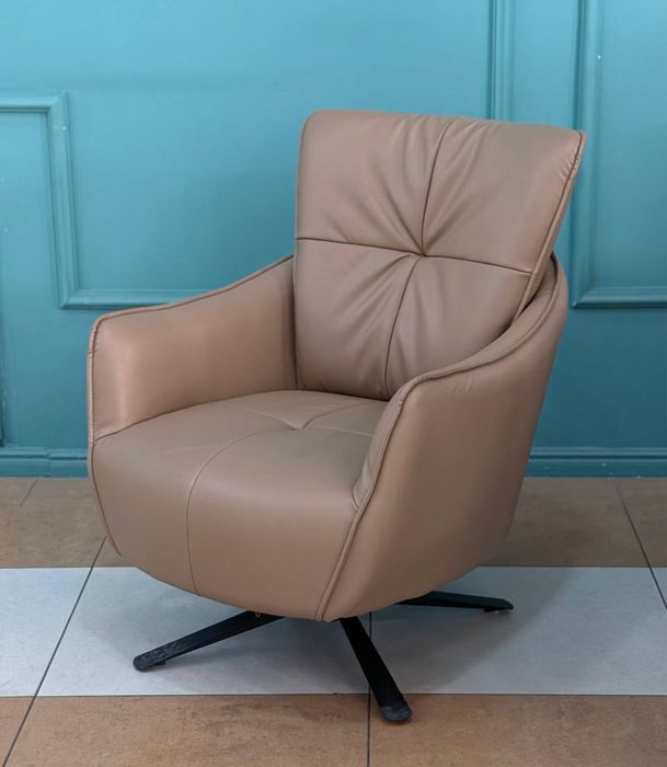 Игровое кресло эргономичное с поддержкой спины и регулировкой высоты