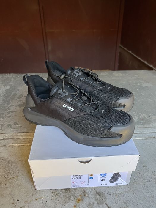 Vand pantofi protectie Uvex marimea 43