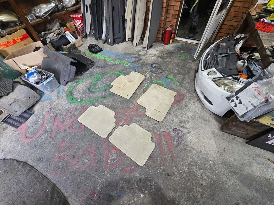 Коврики в ноги Highlander 2002