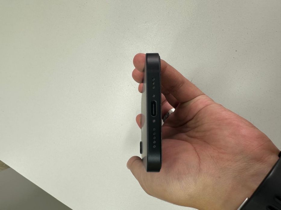 iPhone 17e 256 Gb в идеальном состоянии