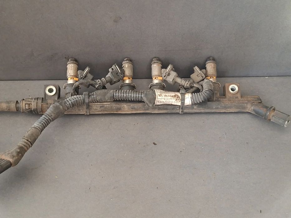 Rampa cu injectoare Fiat Stilo 2005 1.4 MT (95 hp)