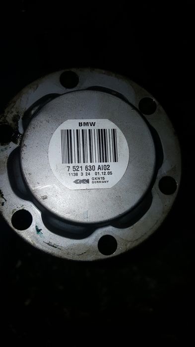 Полуоска задна лява за БМВ. 530 хд 231к