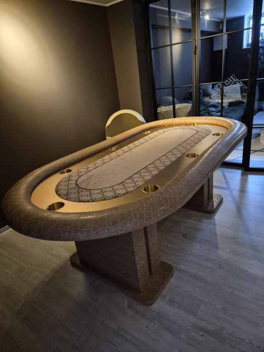 Mese poker fabrica CustomTables.eu scaune jetoane accesorii