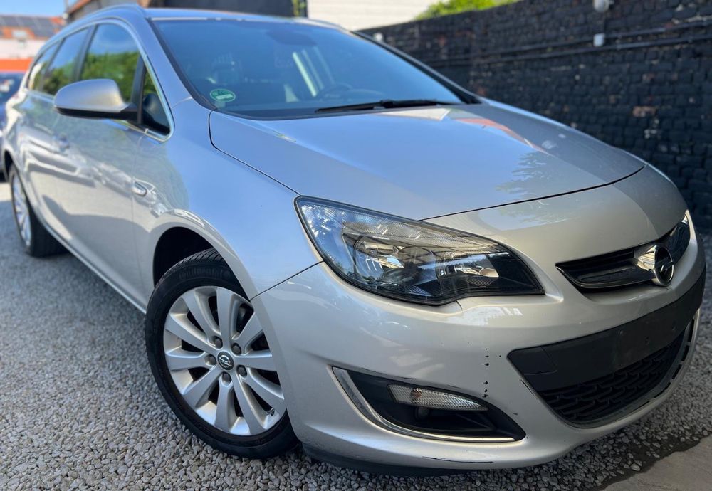 Opel Astra J Sports Tourer 110cp, 1,6cdti