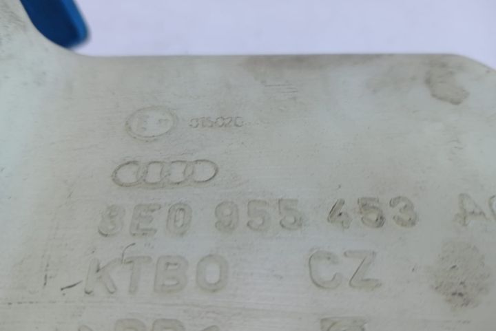 Vas lichid parbriz   8E0955453 Audi A4 B6