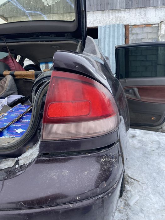 Задние фонари от мазда кронос хэтчбек