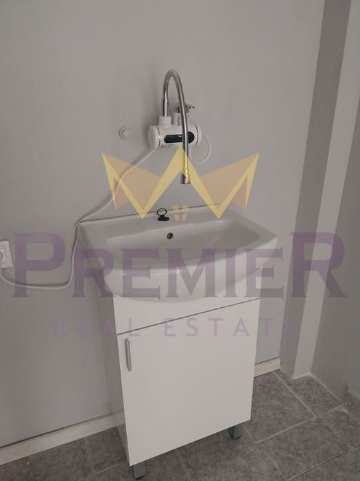 Дава се под наем Магазин в Варна, Спортна зала - 38 кв.м за 372.3 € - Снимка #4