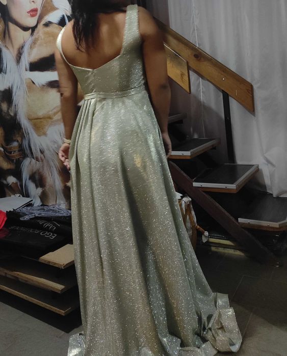 Бална рокля  блестяща