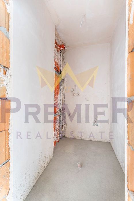 Продава се Двустаен апартамент в Варна, Победа - 59 кв.м за 1254 €/кв.м - Снимка #9
