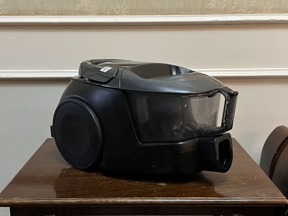 Пылесос Samsung SC18M31C5HG