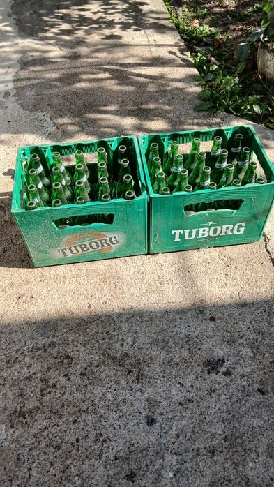 Vand 2 lăzi de tuborg