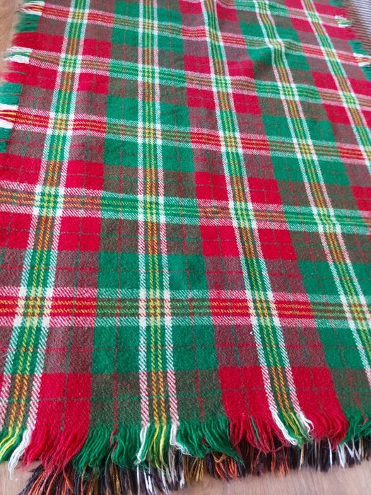 Родопски одела китеници и завивки