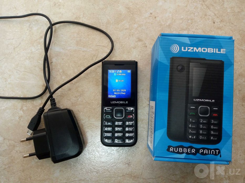 Телефон 2 симкартный Uzmobile с коробкой, работает отлично