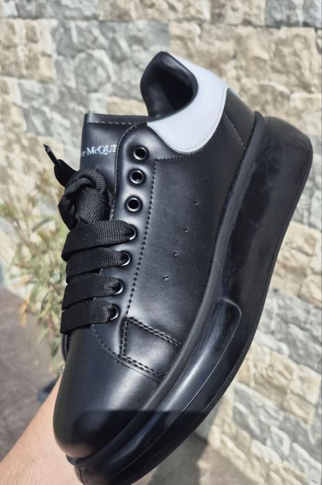 Adidași bărbați calitativi