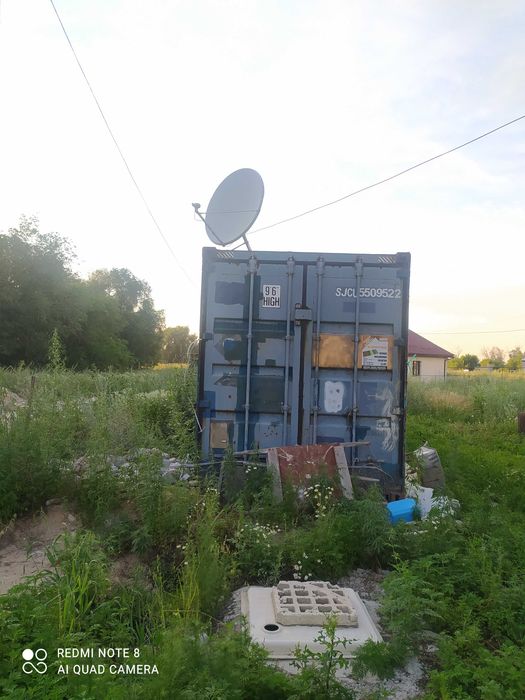 Контейнер 40 тонник с дверью и окнами
