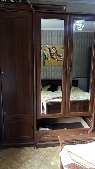 Спальный гарнитур