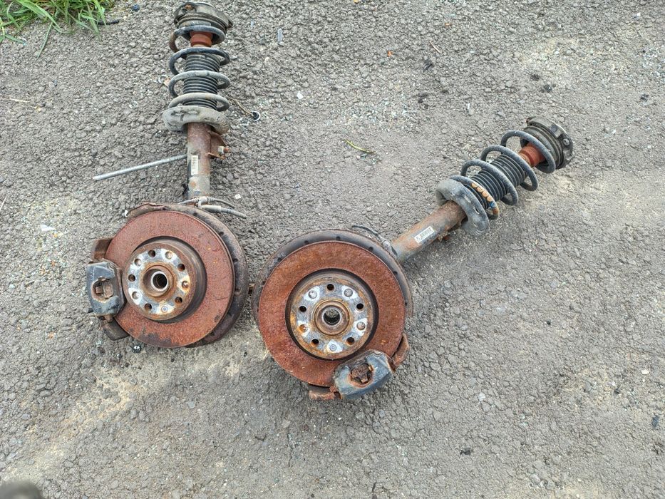 Fuzetă stânga dreapta 1.6 benzina golf 5 audi A3 seta Leon