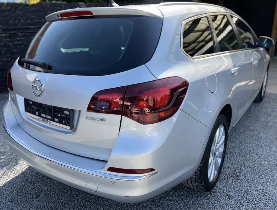 Opel Astra Sports Tourer 1.6-Diesel-Manual 110hp-218.000