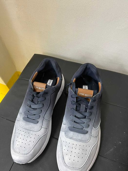 Продавам мъжки маратонки Steve Madden, размер 47.