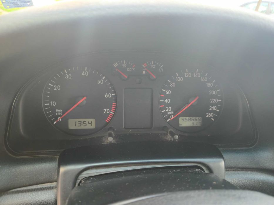 Продавам Volkswagen passat 1,6 бензин-газ