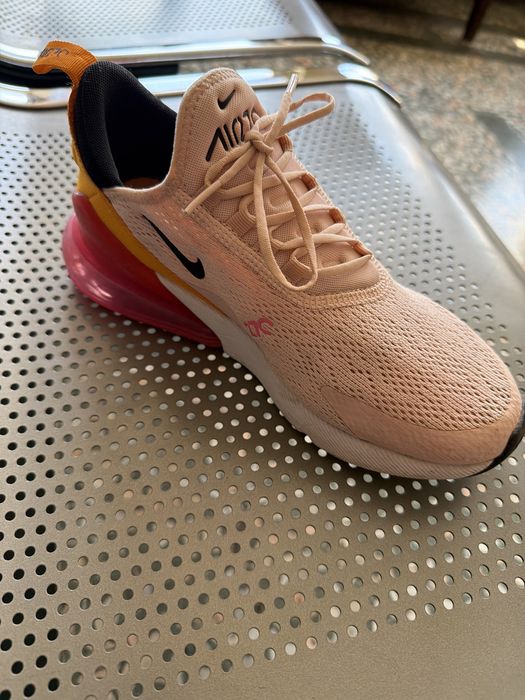 Маратонки nike air max 270