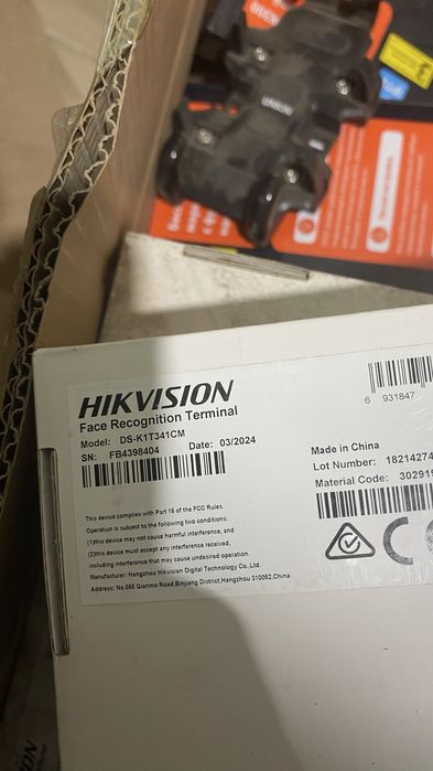 Терминал Hikvision DS-K1T341CM