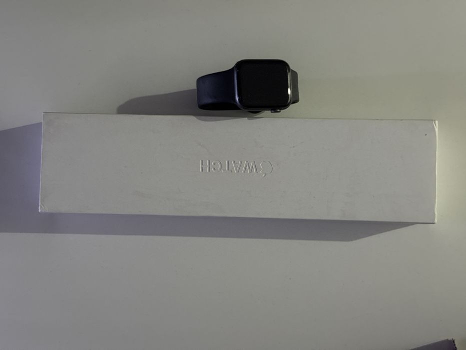 Apple Watch Series 6 44mm (Space Gray, GPS)