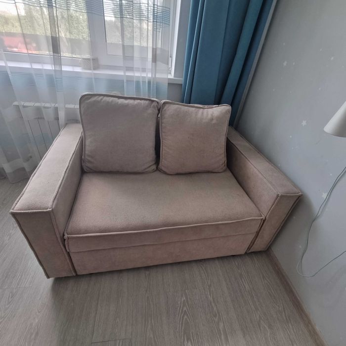 Продам диван маленький