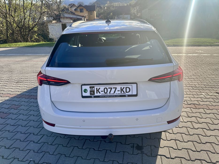 SKODA Octavia 2021 — imagine 4