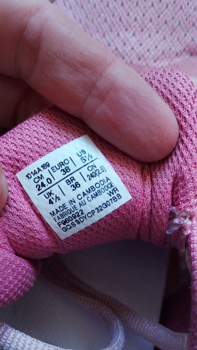 Asics mărimea 38