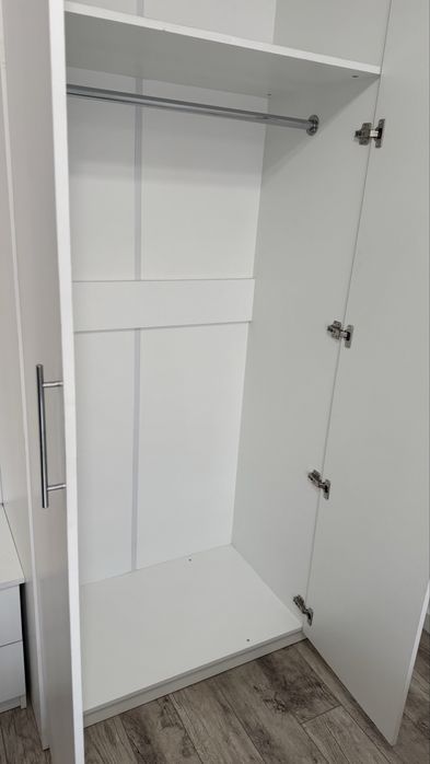 Продам спальный гарнитур бу