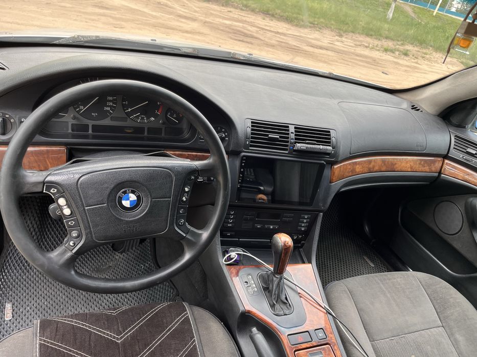 Продам BMW E39 можно обмен