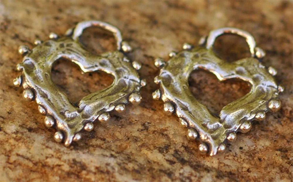 Сребърно бижу 925 – медальон „Утринна Любов“.