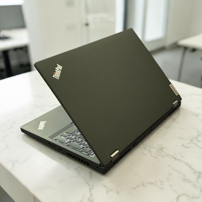 Топ Лаптоп 15.6’UHD 4K IPS Core i9-10885H RTX 2080 Super 8GB Lenovo Thinkpad T15g Gen1 32GB DDR4 512GB SSD