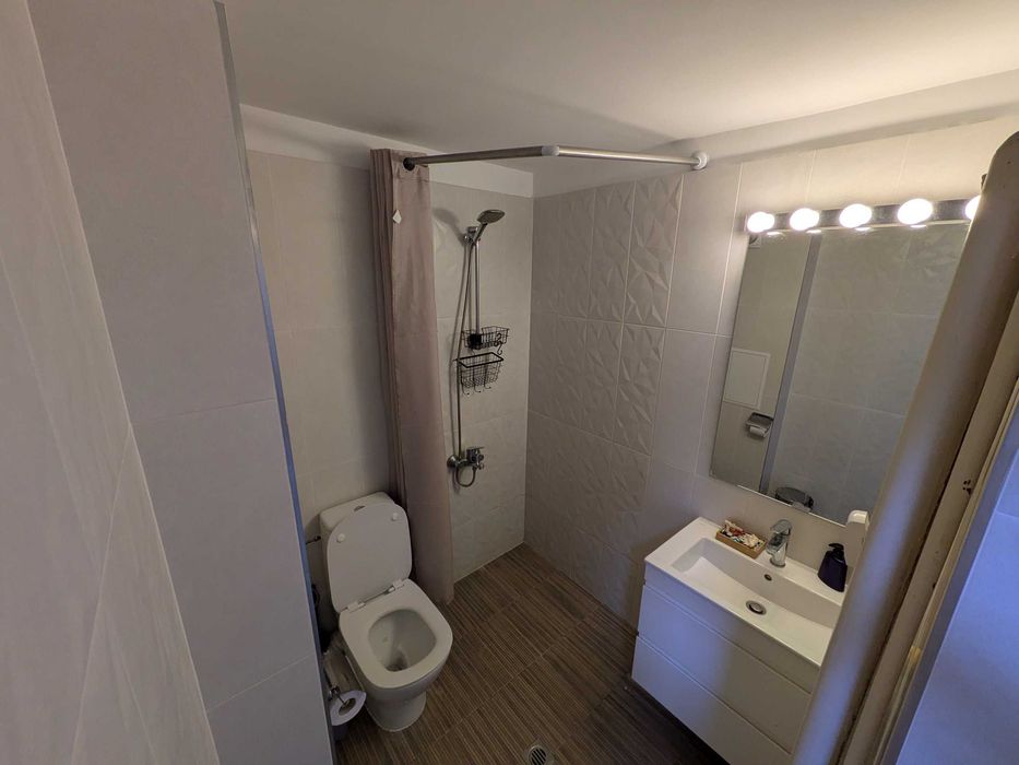 Дава се под наем Тристаен апартамент в София, Борово - 102 кв.м за 663 € - Снимка #18