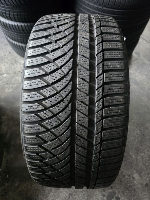 Kumho 245/35 R19 93W MS iarnă