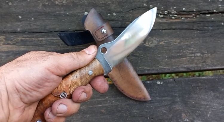 Ловен нож ръчна изработка 440B