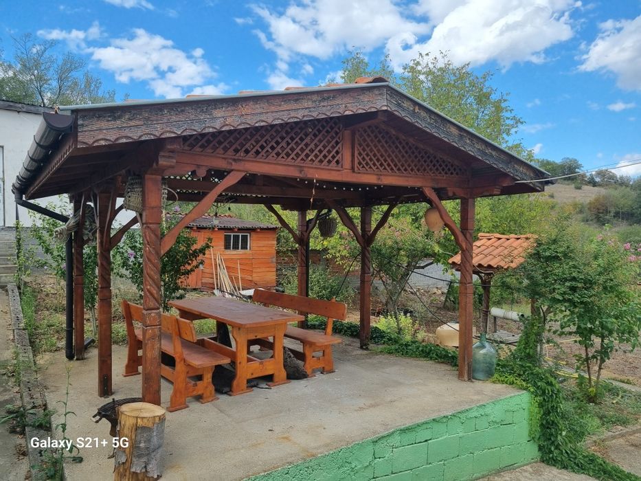 Дава се под наем Къща в с. Лешниково, Област Хасково - 140 кв.м за 550 € - Снимка #12