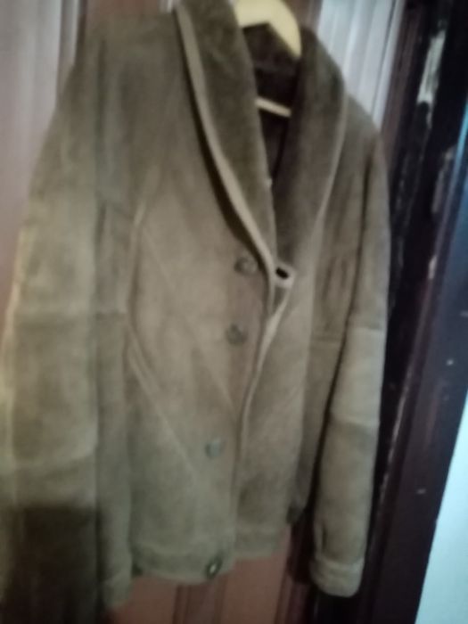 Мъжко кожено яке Почти  ново.