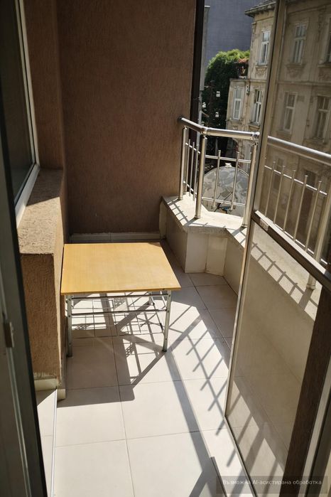 Тристаен, под наем, Център-ЦУМ