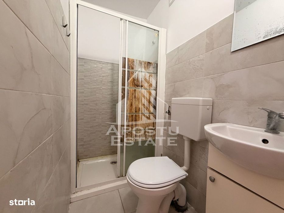 Grasoniera , etaj intermediar, zona UMT, Timisoara, jud.Timis